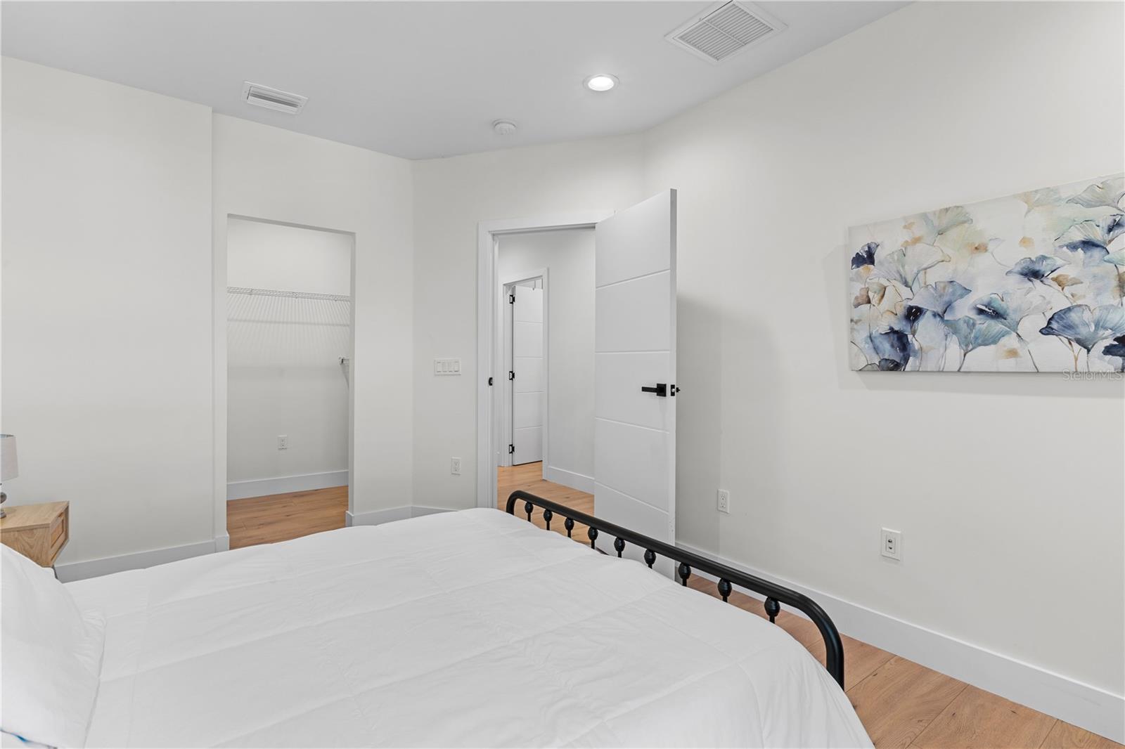 2200 BAY BLVD #B — photo 60