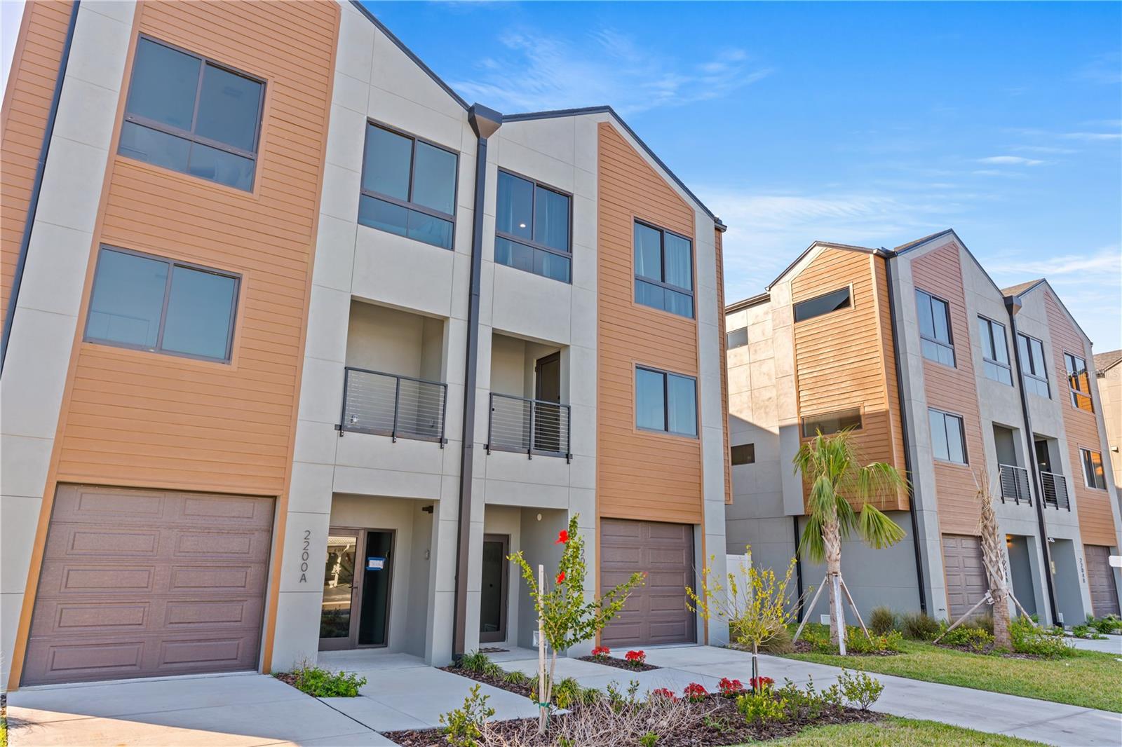 2200 BAY BLVD #B — photo 2