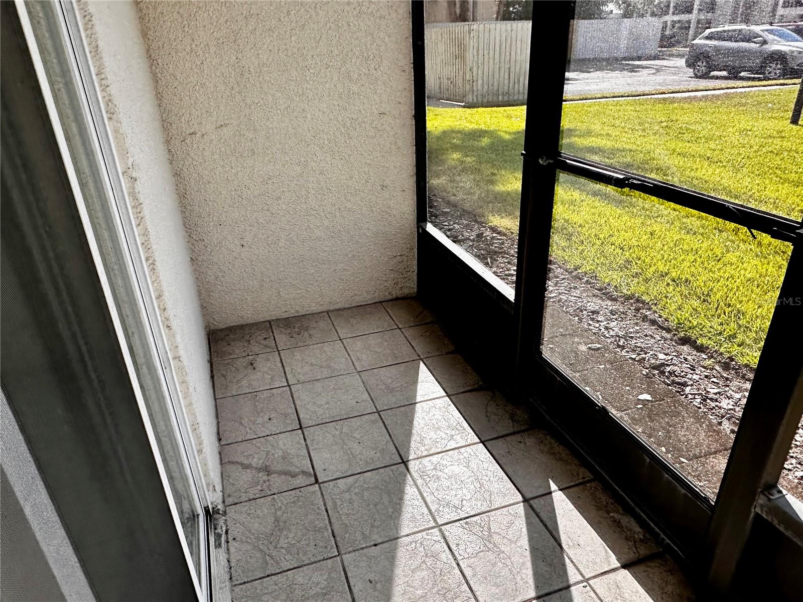 122 N KINGS AVE #101 — photo 15