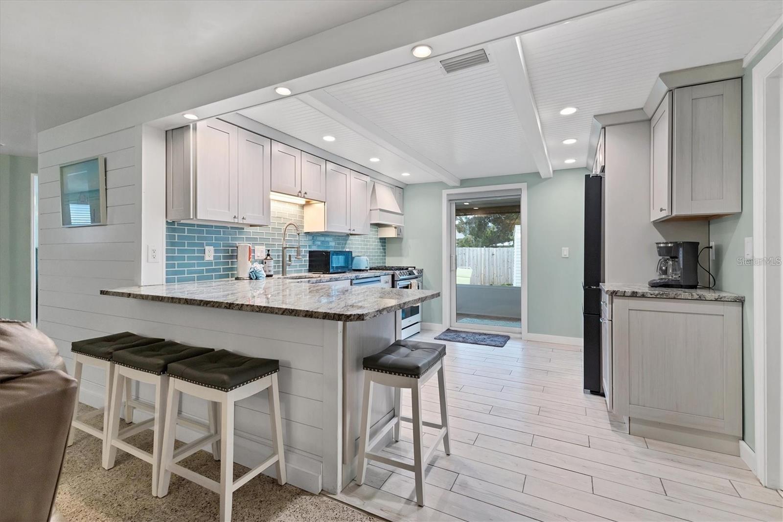 1686 CHAPLINE LN — photo 11