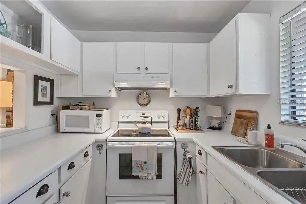1650 STICKNEY POINT RD #50-202 — photo 7