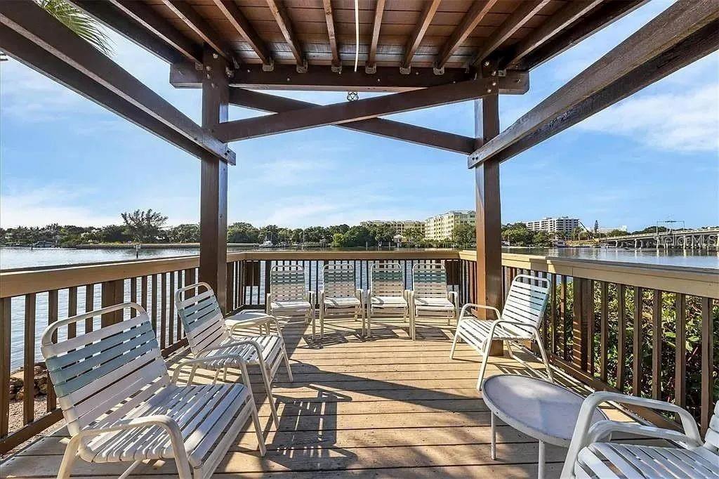 1650 STICKNEY POINT RD #50-202 — photo 19