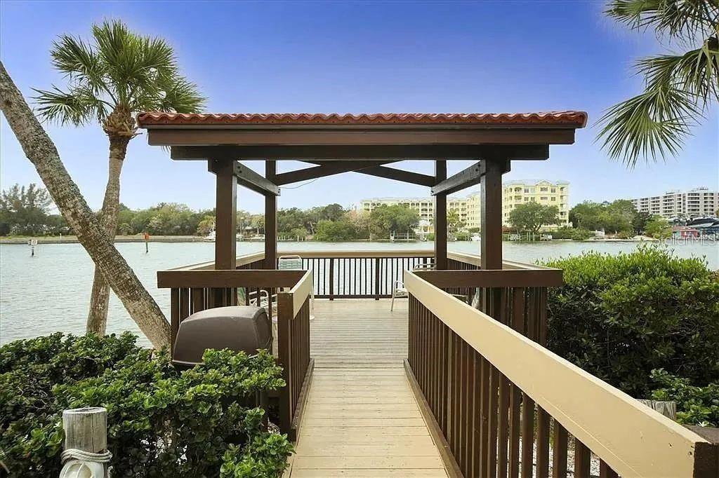 1650 STICKNEY POINT RD #50-202 — photo 28