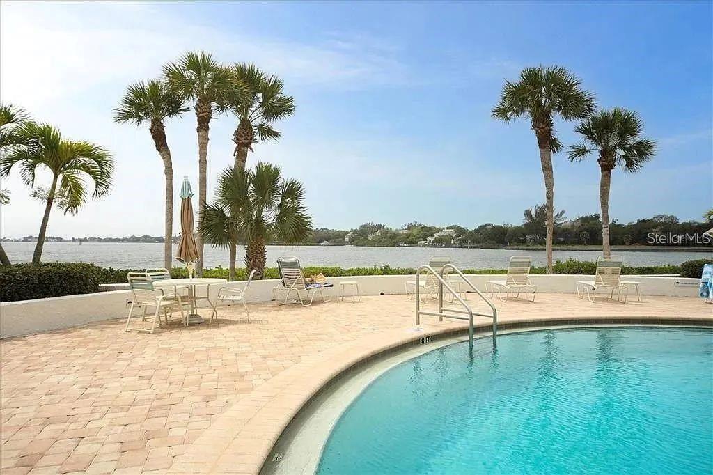 1650 STICKNEY POINT RD #50-202 — photo 32