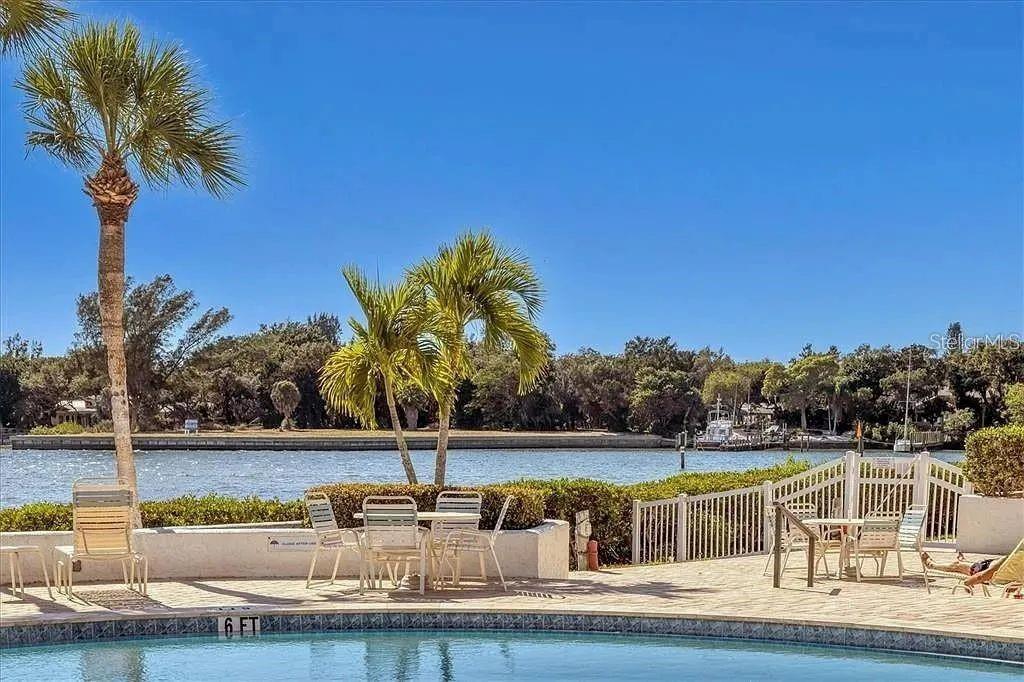 1650 STICKNEY POINT RD #50-202 — photo 26