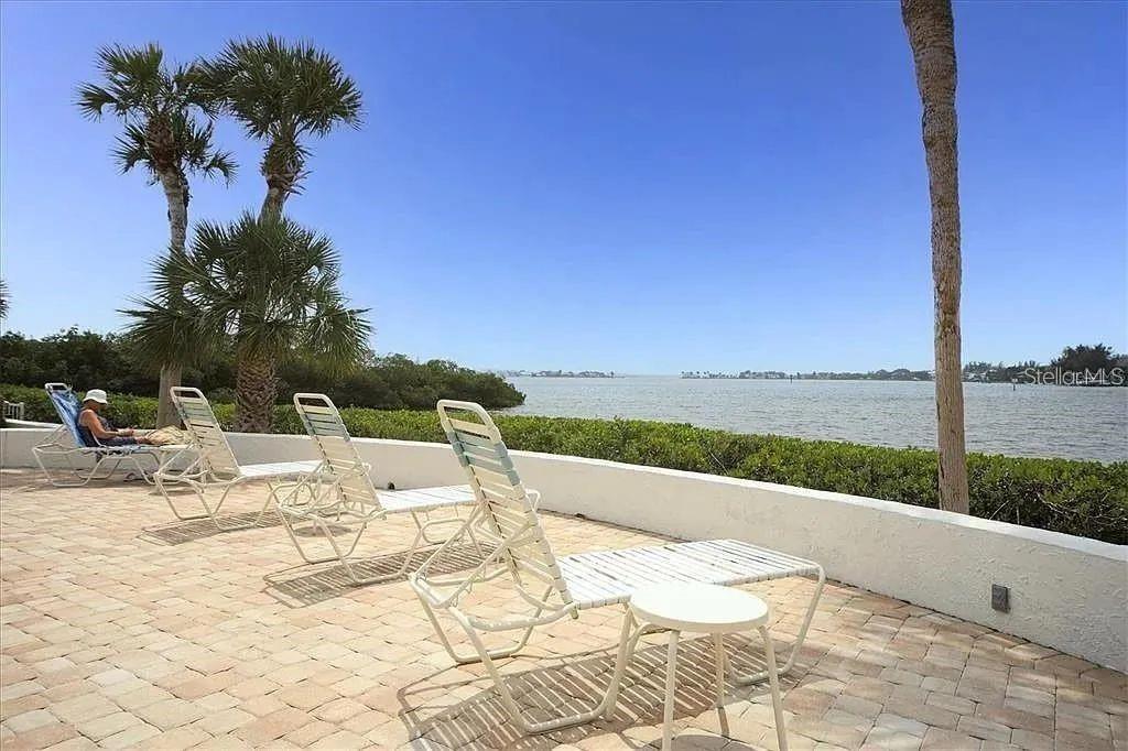 1650 STICKNEY POINT RD #50-202 — photo 44