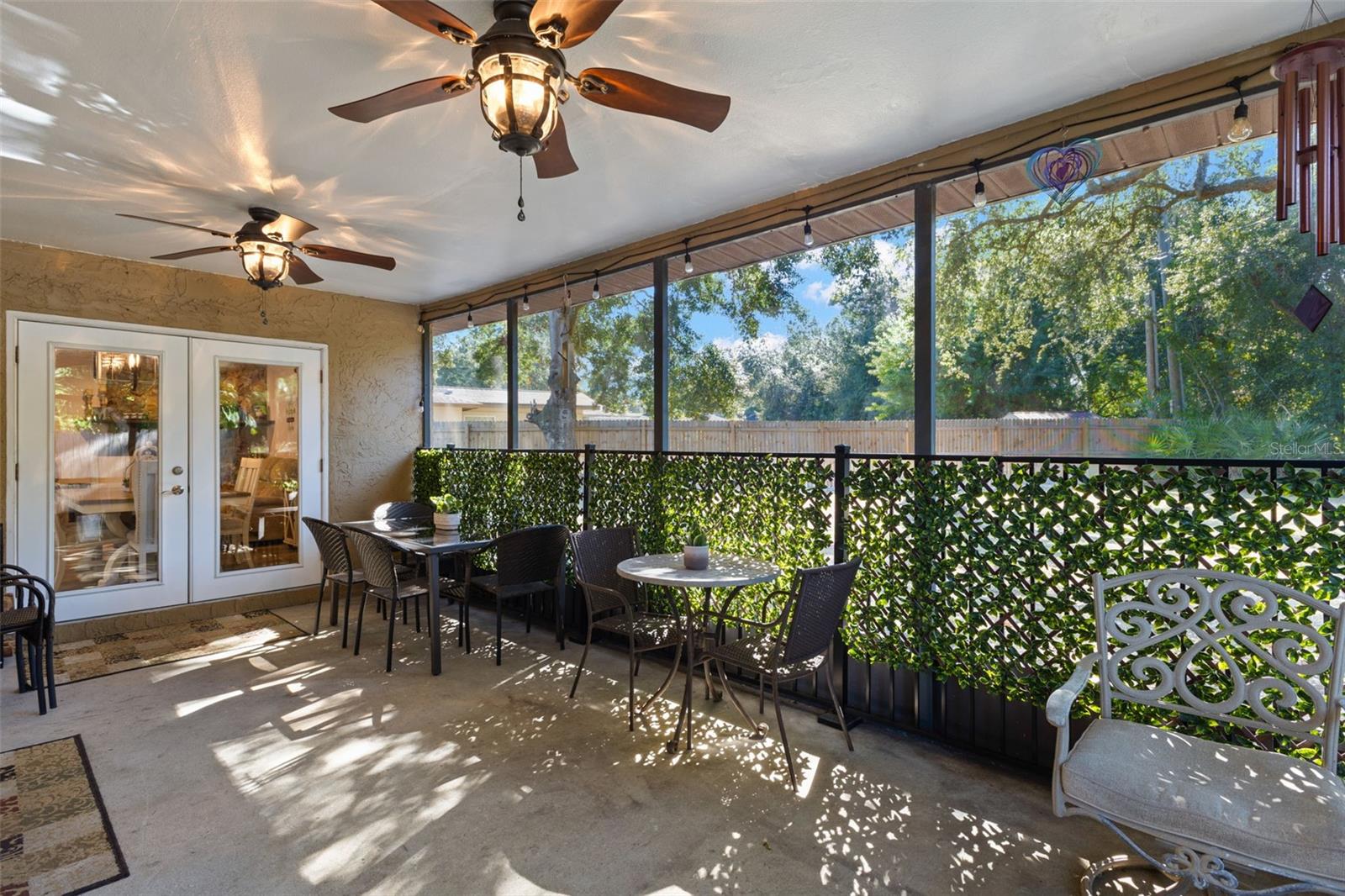 112 MEADOWCROSS DR — photo 34