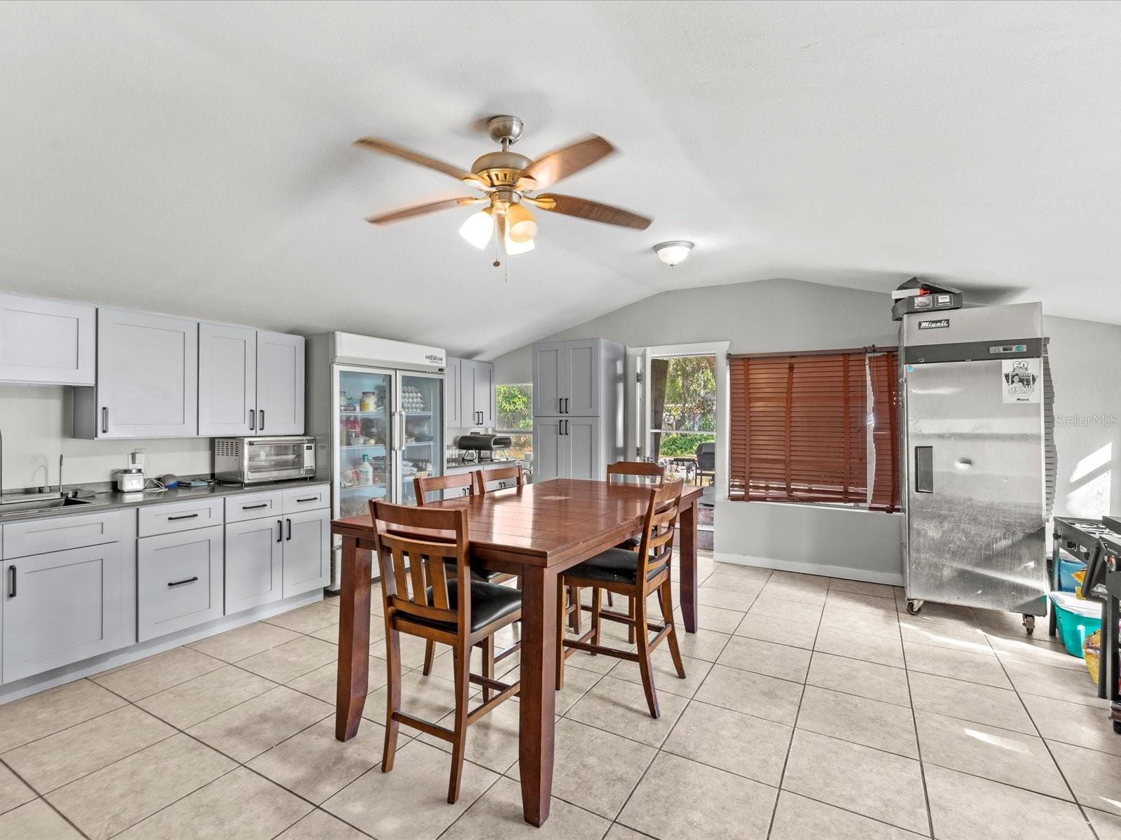 12218 ELKTON AVE — photo 4