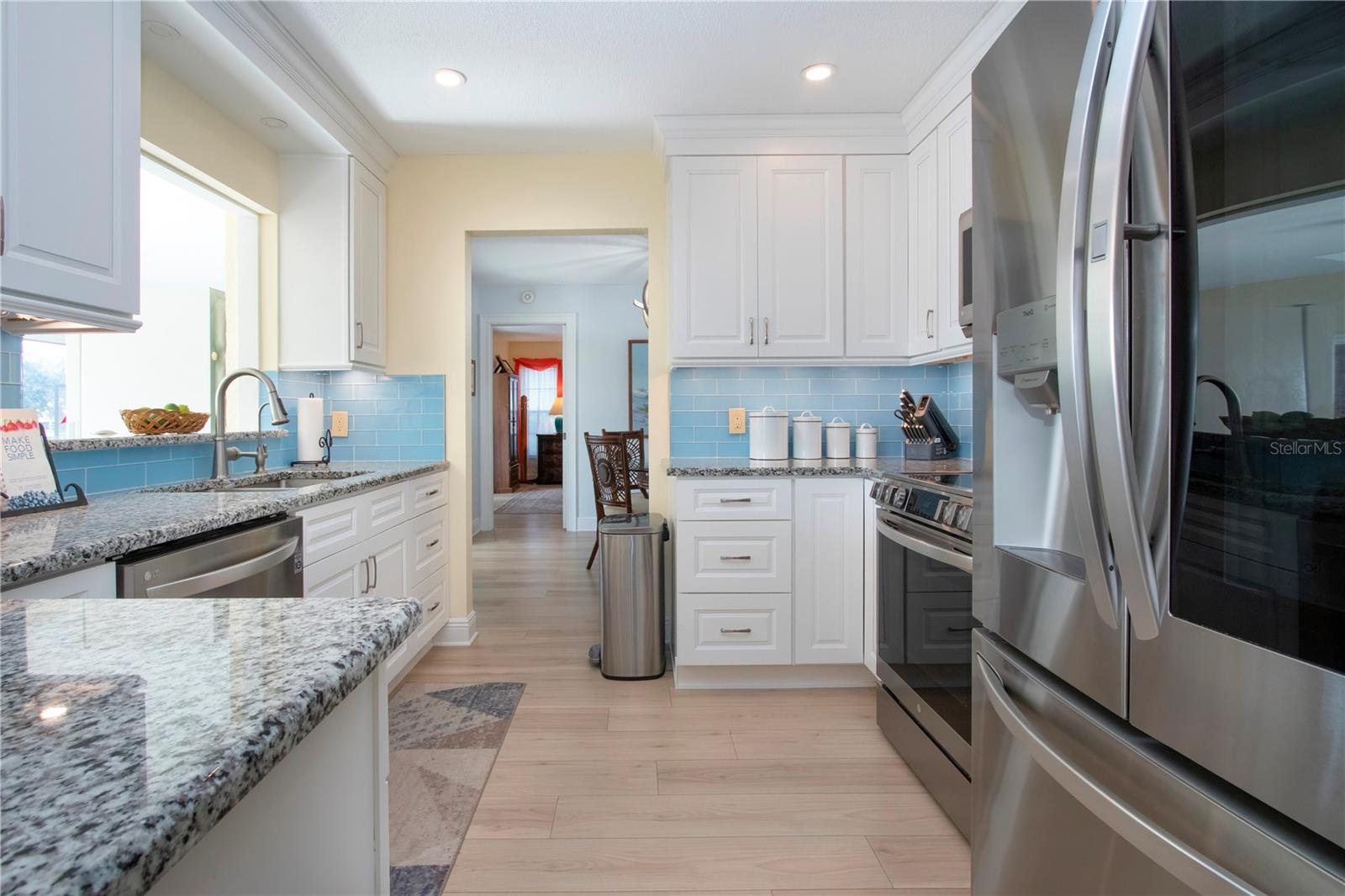 2016 E VIEW DR — photo 27