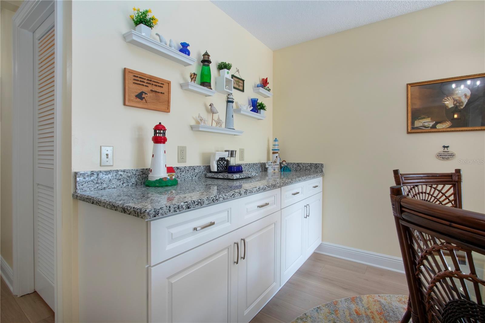2016 E VIEW DR — photo 29