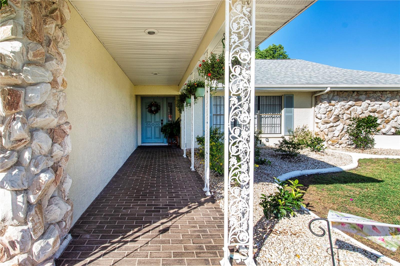 2016 E VIEW DR — photo 8