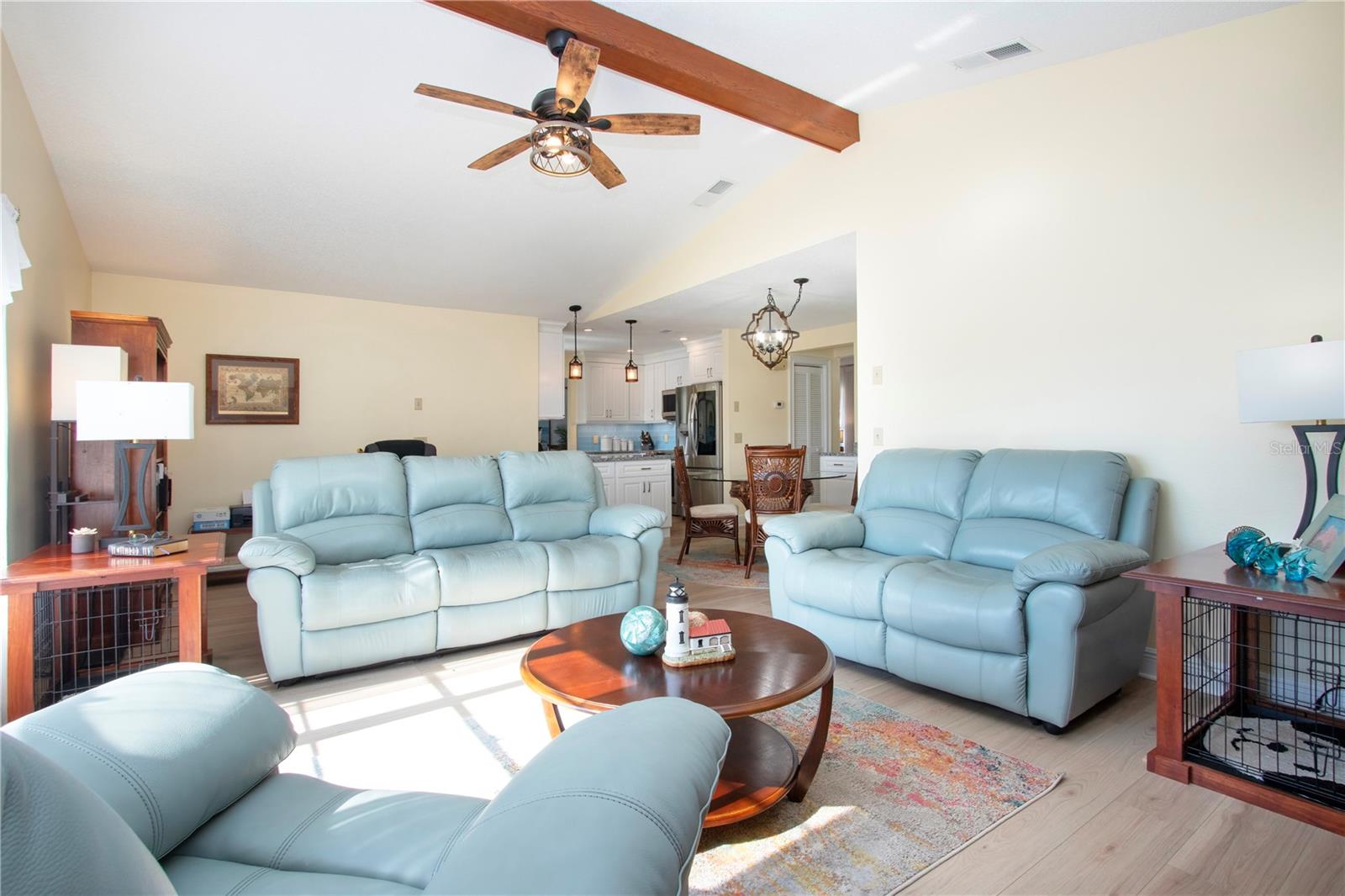 2016 E VIEW DR — photo 40