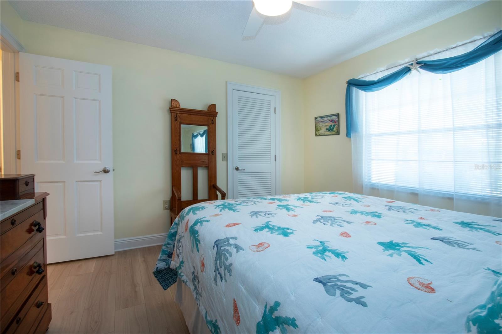 2016 E VIEW DR — photo 55