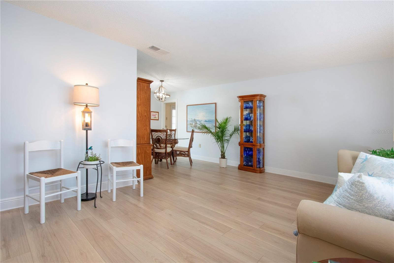 2016 E VIEW DR — photo 12