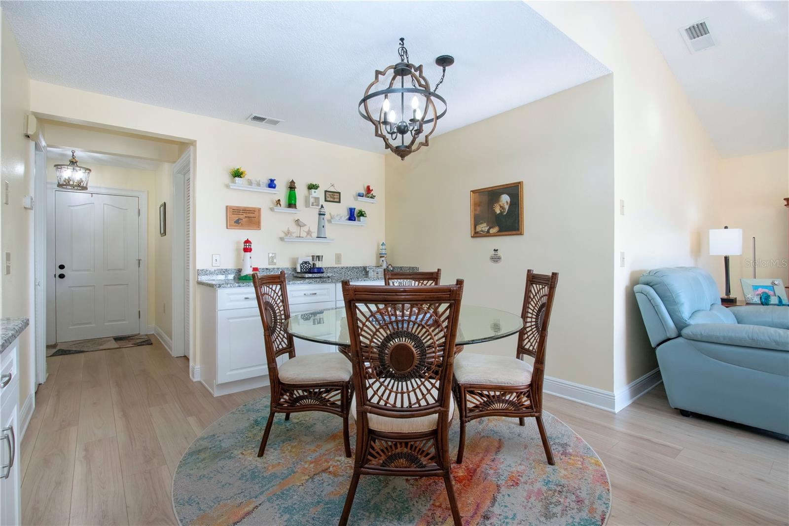 2016 E VIEW DR — photo 30