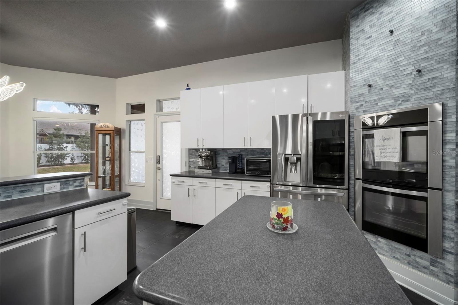 424 SUMMIT CHASE DR — photo 16