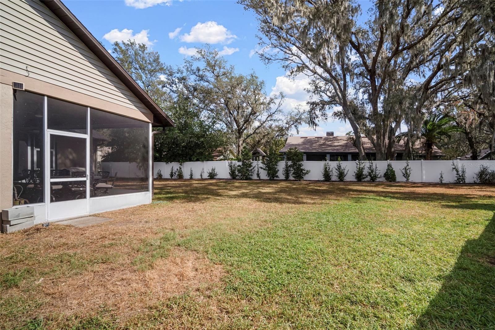 424 SUMMIT CHASE DR — photo 55