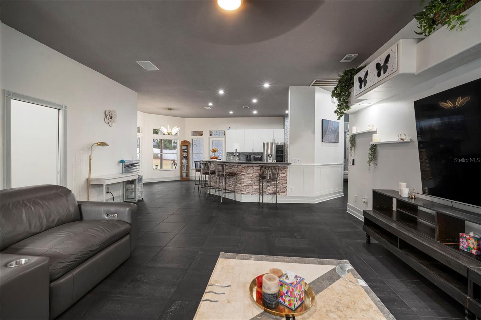 424 SUMMIT CHASE DR — photo 25