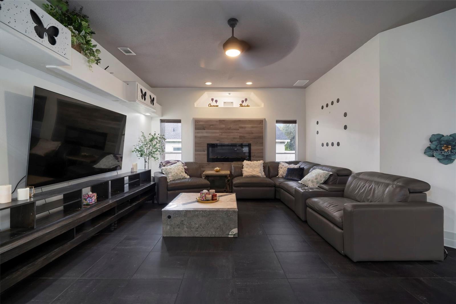 424 SUMMIT CHASE DR — photo 21