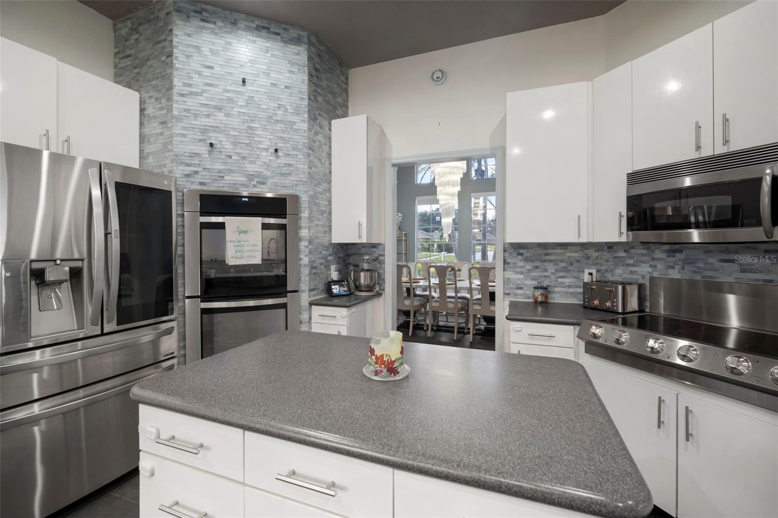 424 SUMMIT CHASE DR — photo 14
