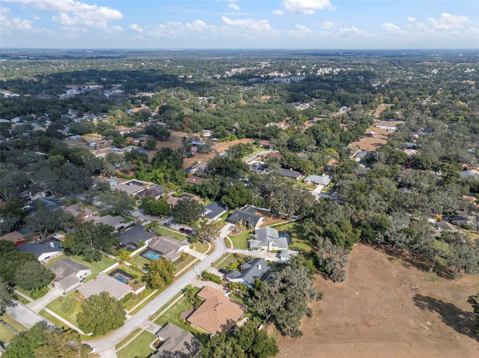 424 SUMMIT CHASE DR — photo 66