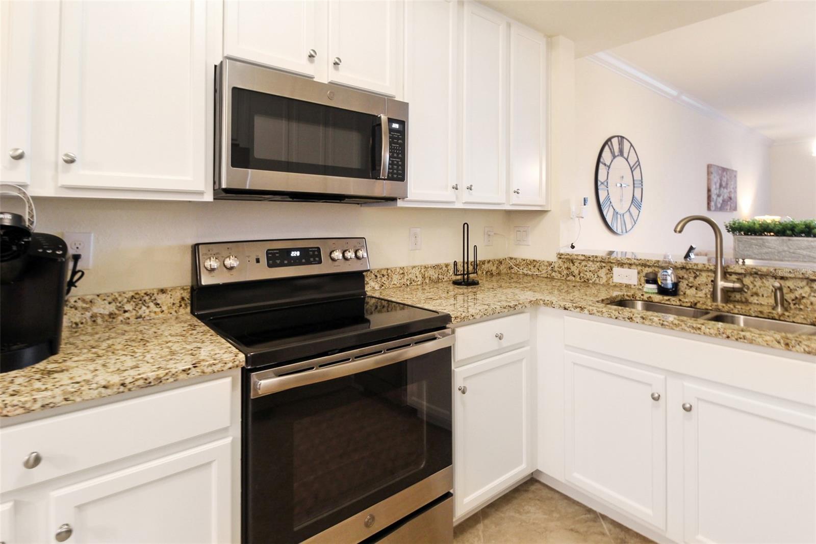 5517 PALMER CIR #105 — photo 10