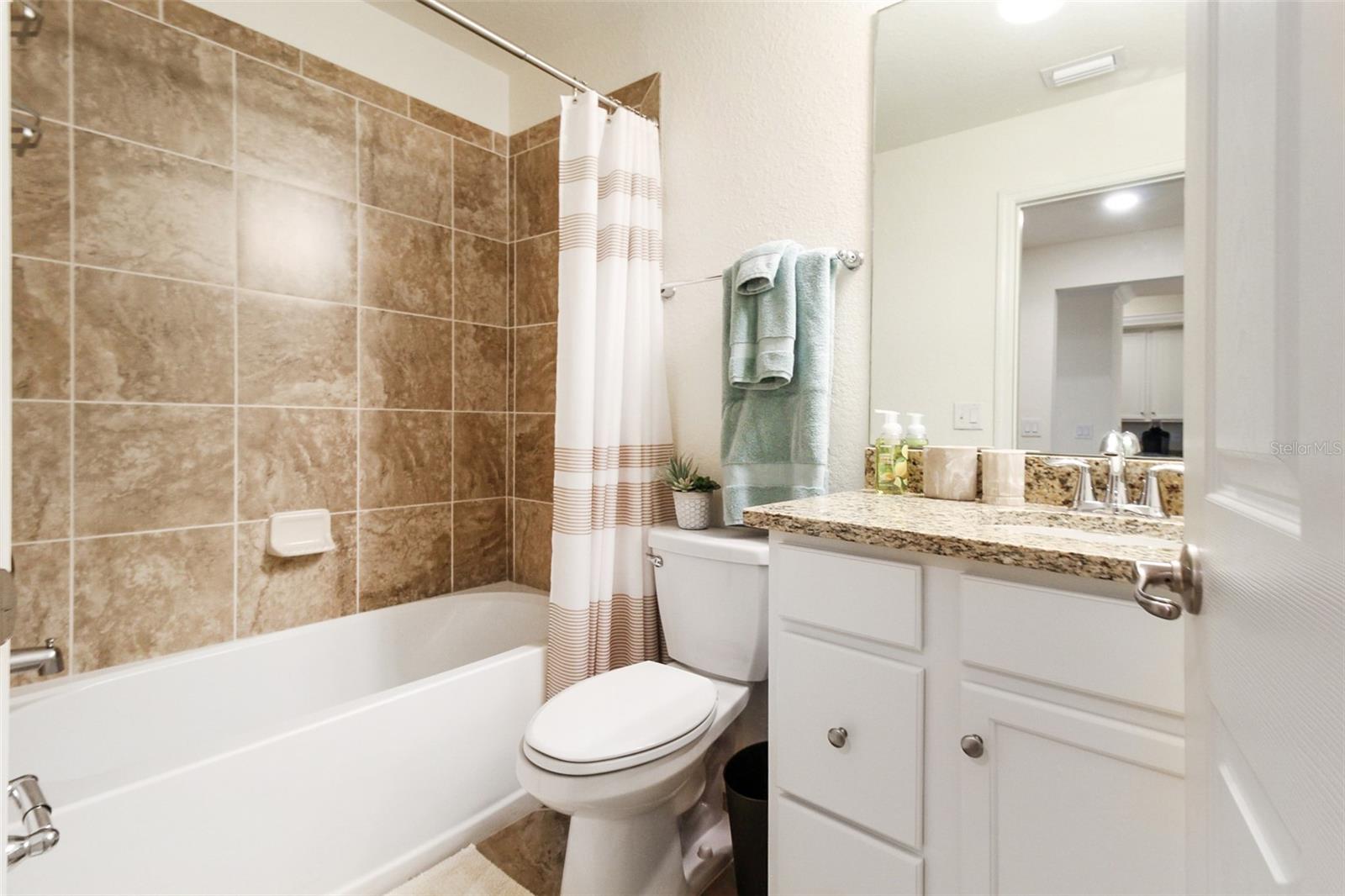 5517 PALMER CIR #105 — photo 17