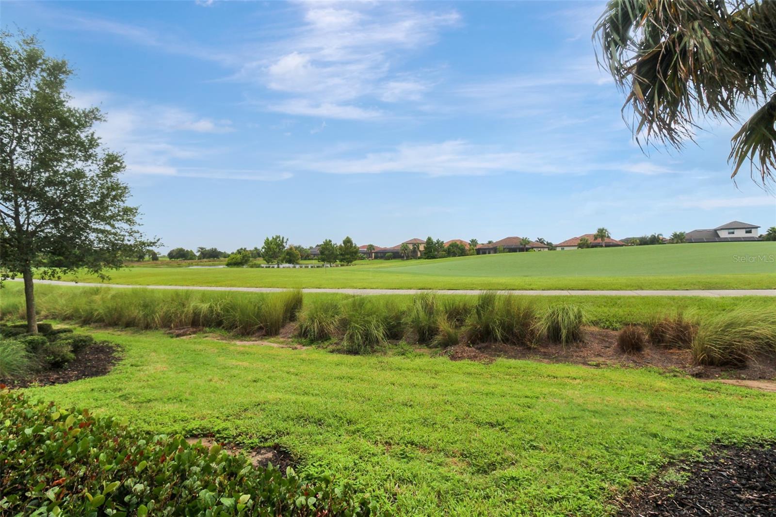 5517 PALMER CIR #105 — photo 31