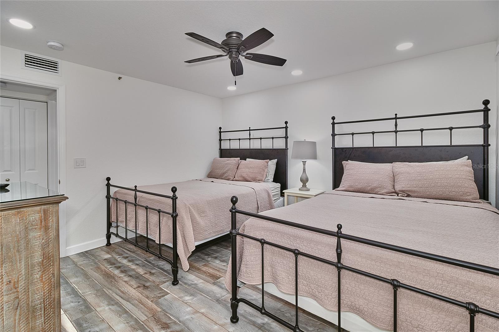 18400 GULF BLVD #1206 — photo 28