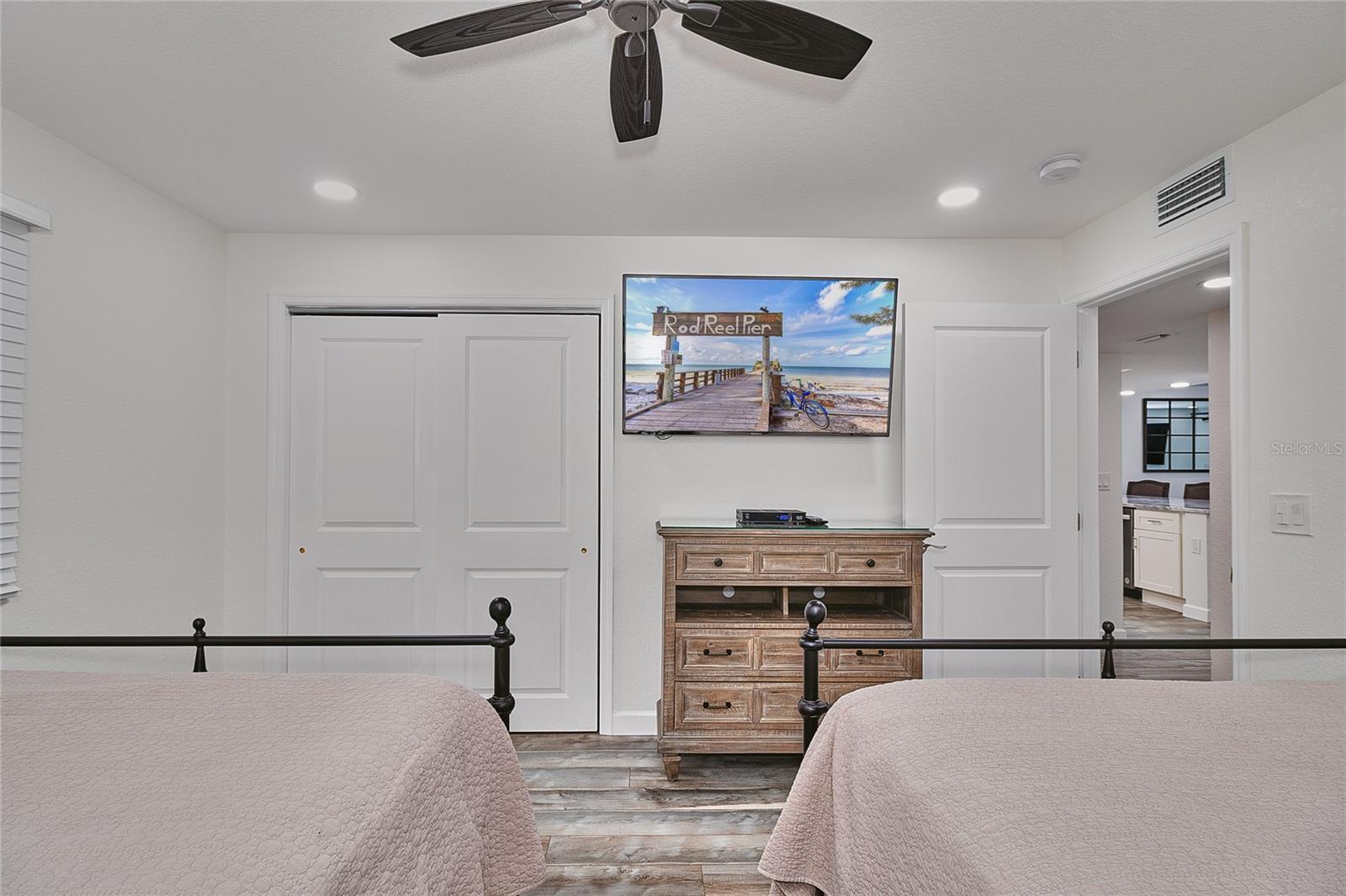 18400 GULF BLVD #1206 — photo 29