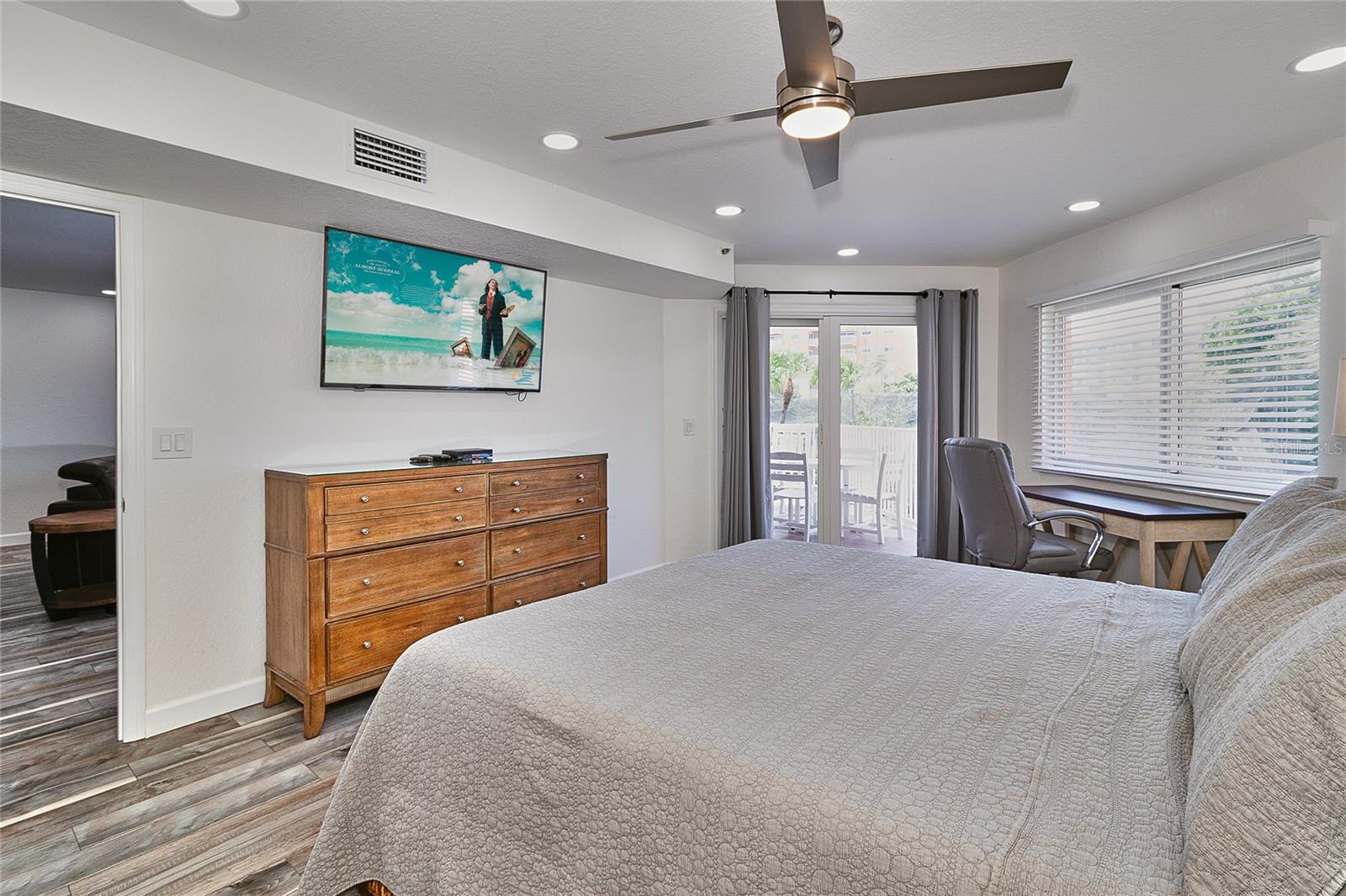 18400 GULF BLVD #1206 — photo 36
