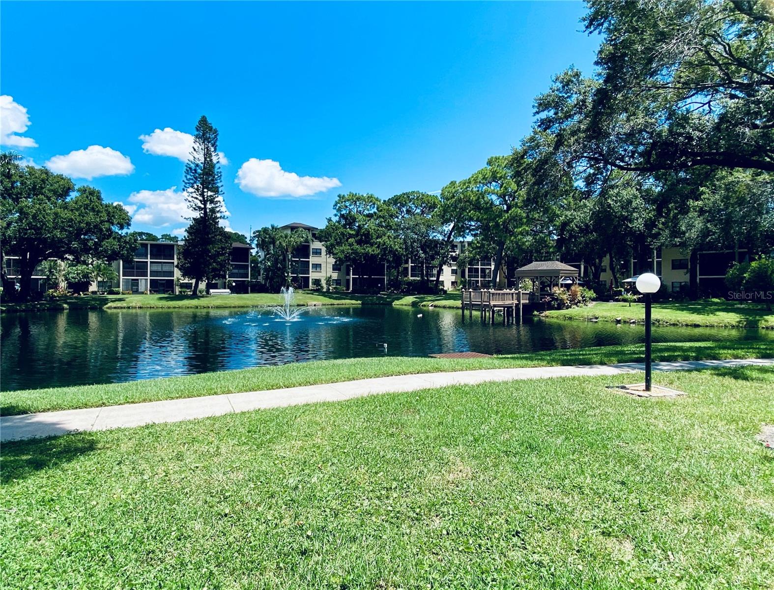 315 30TH AVE W #B305 — photo 4