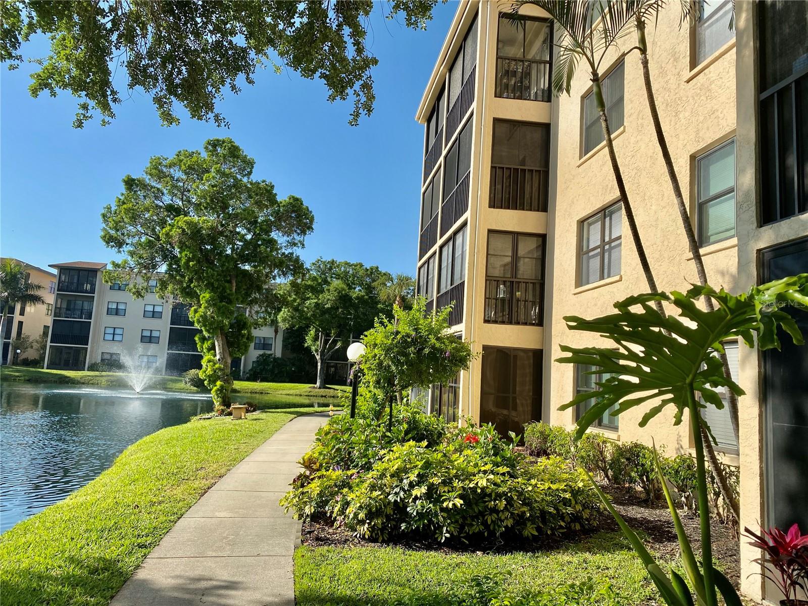 315 30TH AVE W #B305 — photo 34