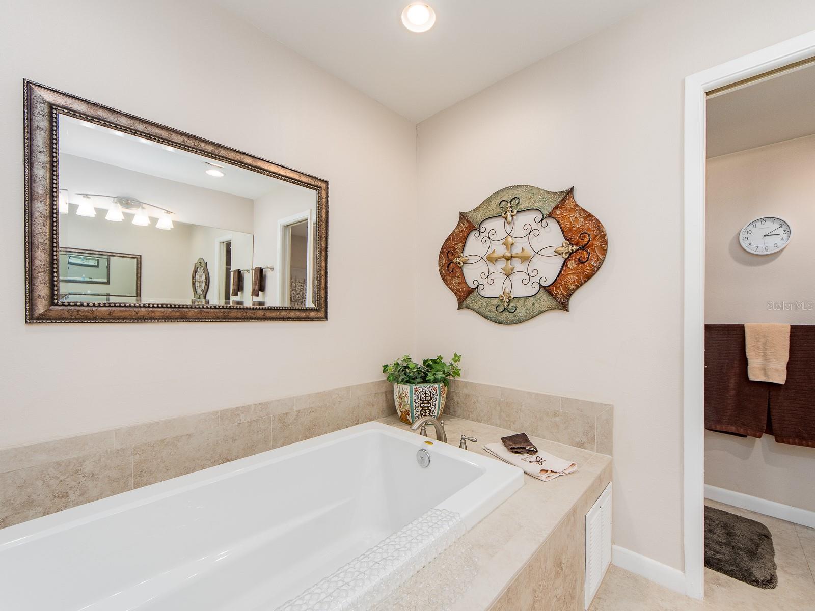 2900 GULF BLVD #307 — photo 23