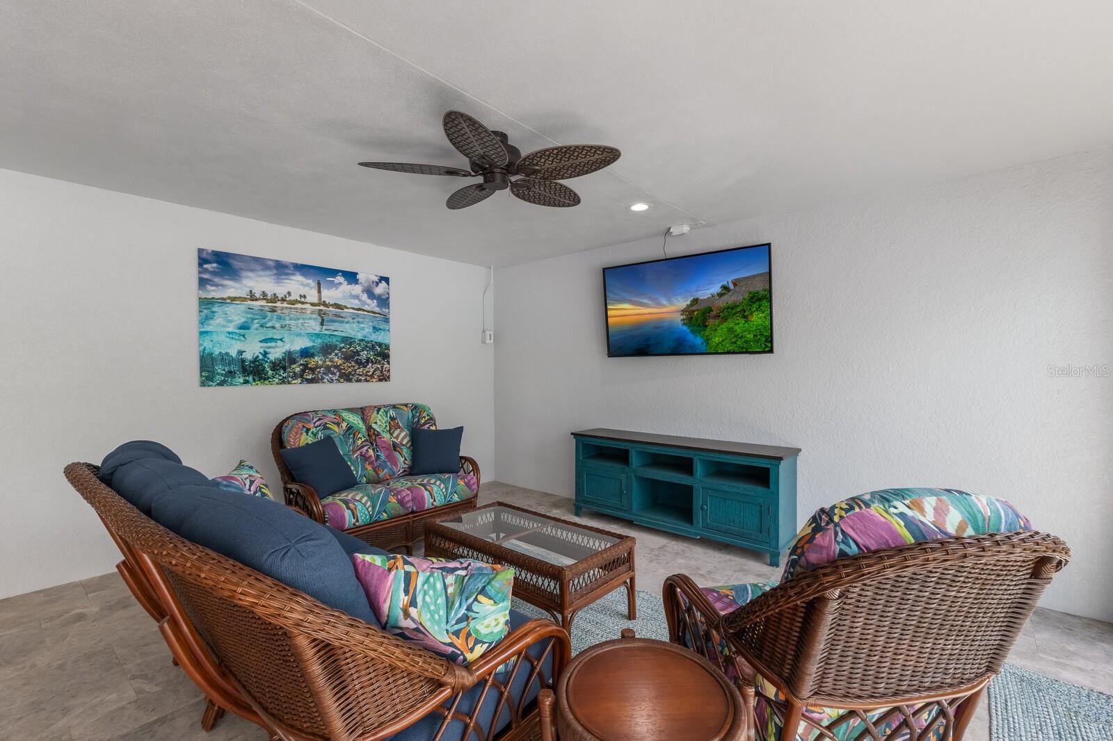 118 MANGROVE AVE — photo 64