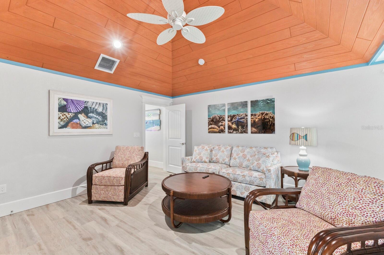 118 MANGROVE AVE — photo 47