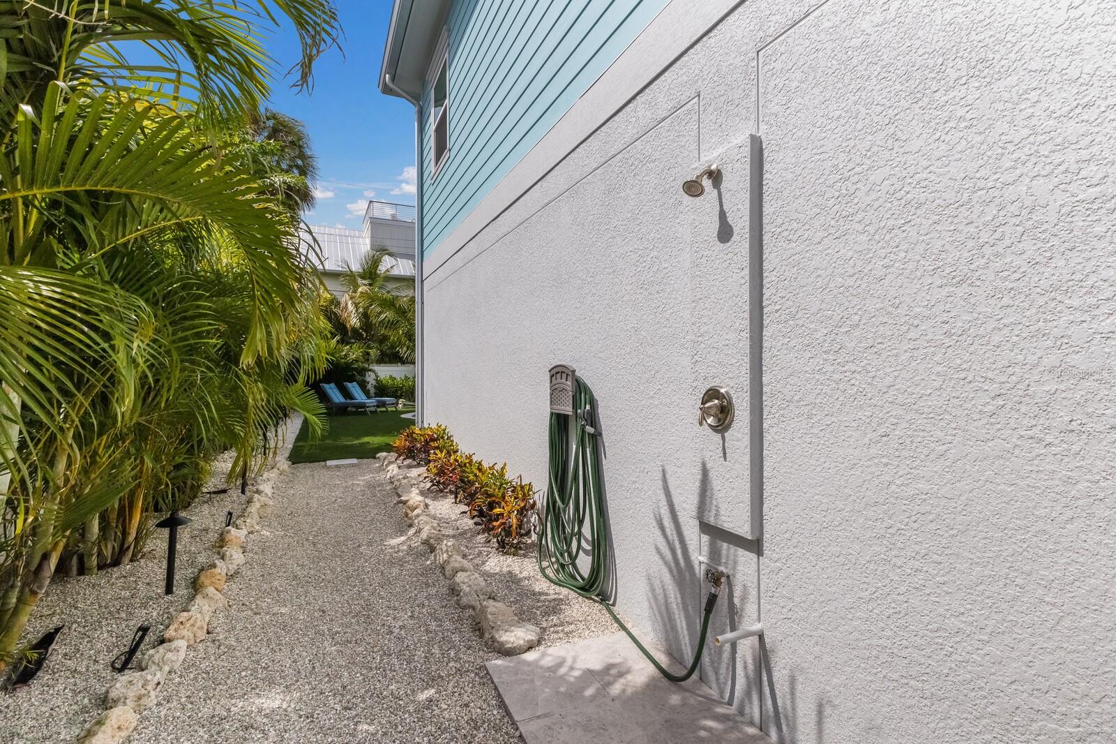 118 MANGROVE AVE — photo 72