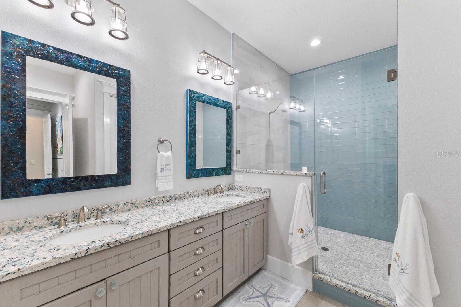 118 MANGROVE AVE — photo 27
