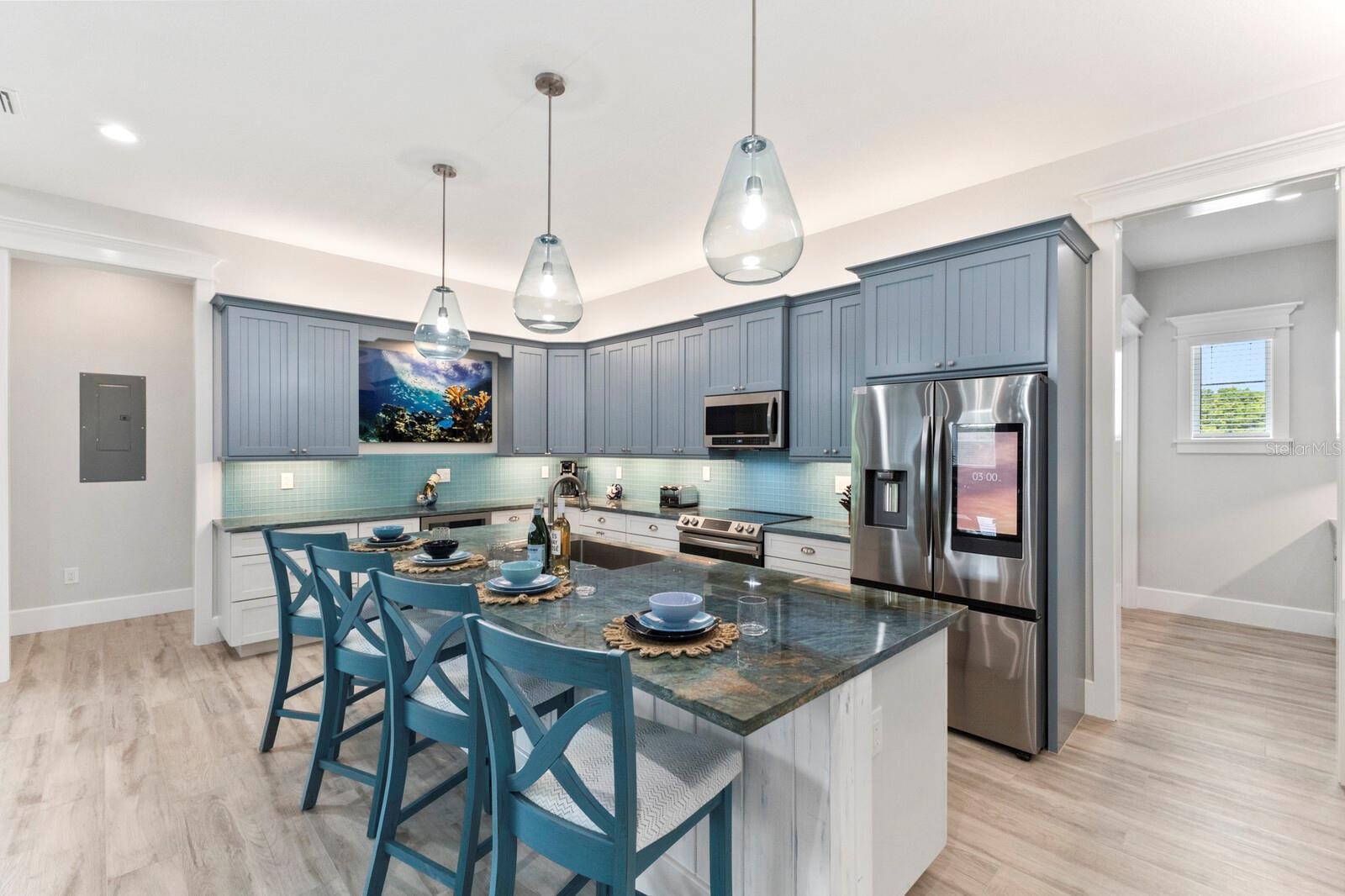 118 MANGROVE AVE — photo 9