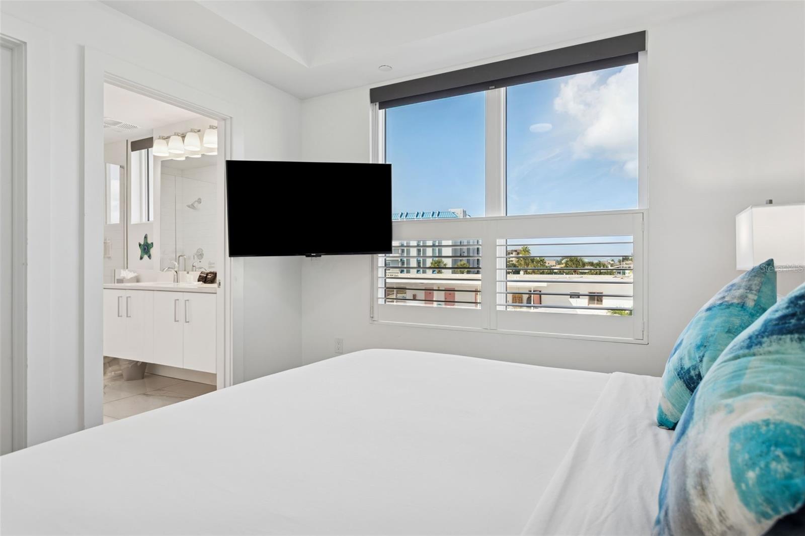 11500 GULF BLVD #313 — photo 19