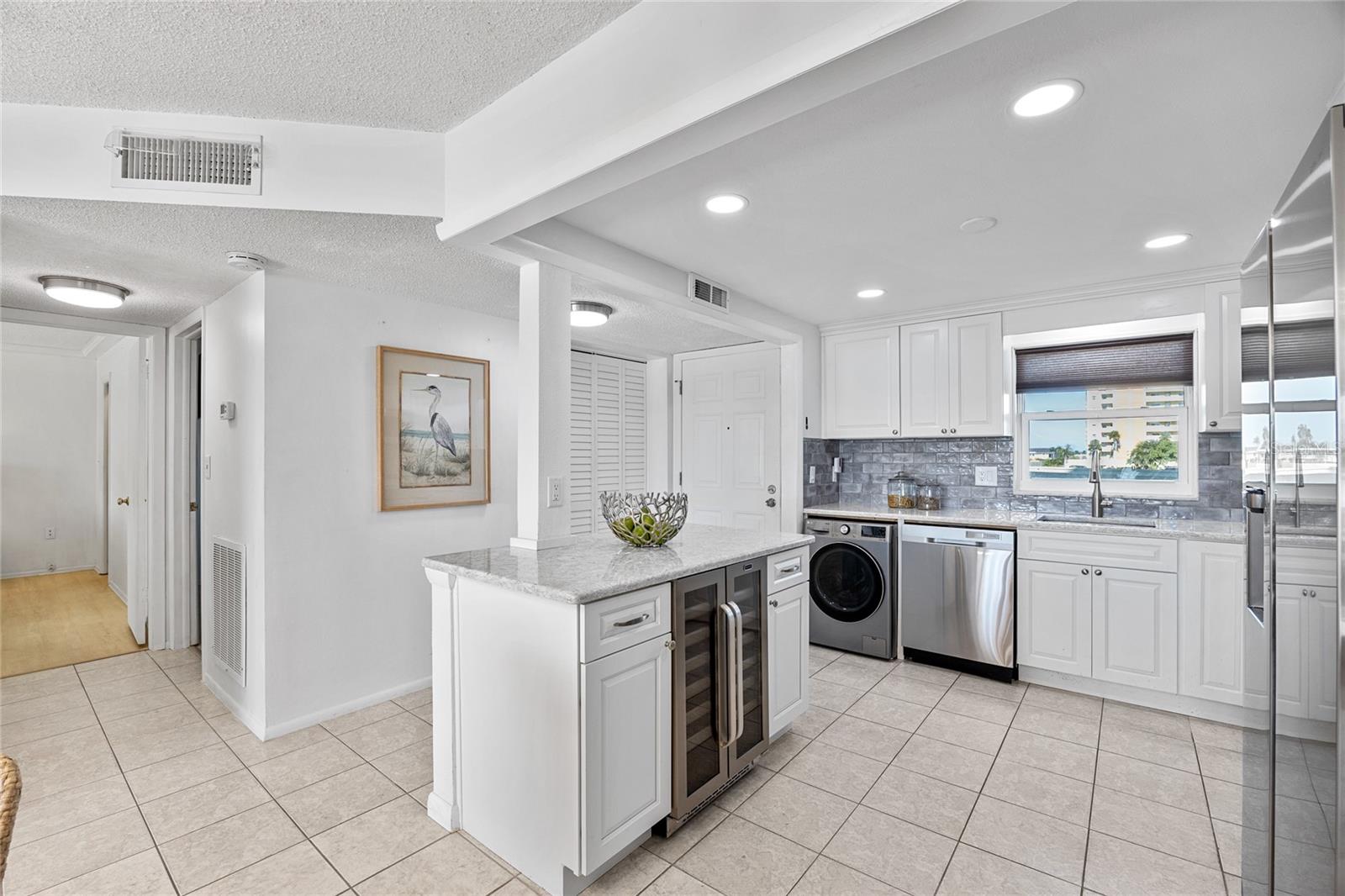 4775 COVE CIR #203 — photo 6