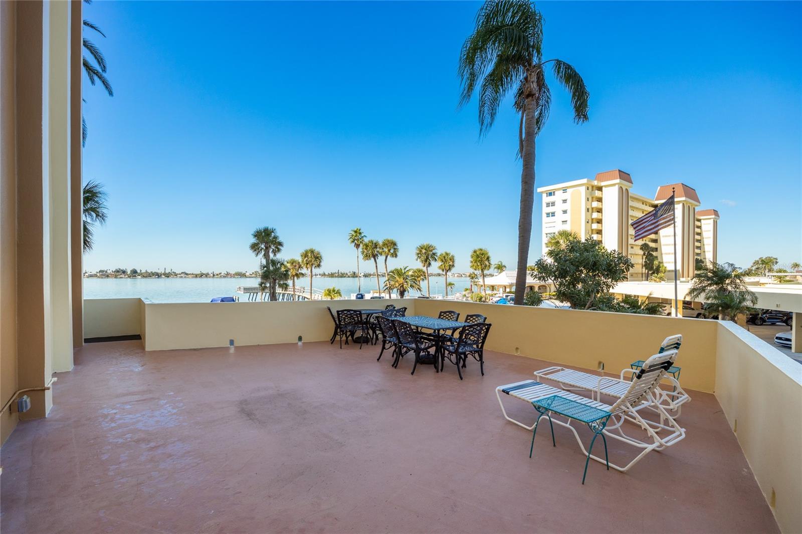 4775 COVE CIR #203 — photo 32