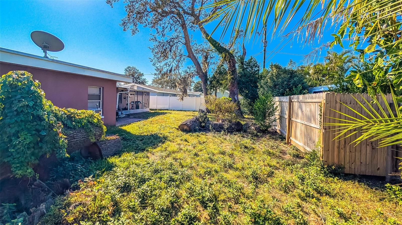 1590 PEACEFUL LN N — photo 20