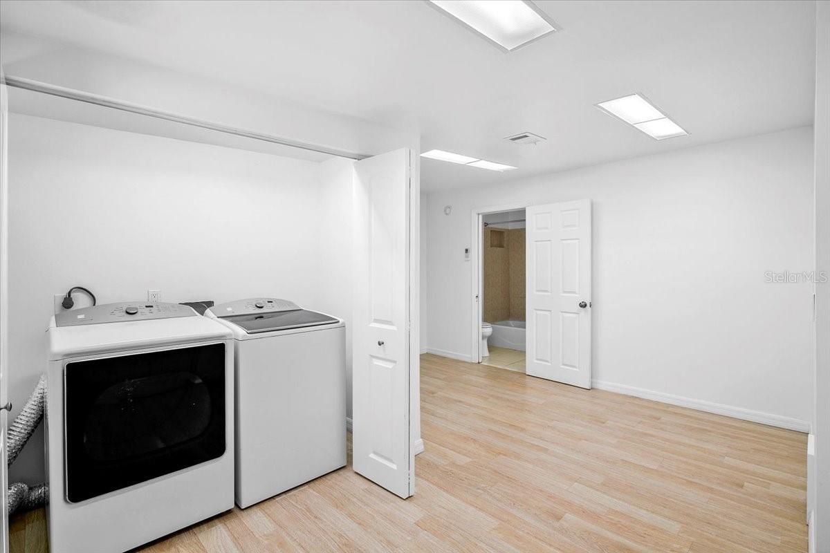 7147 LAGO ST — photo 10
