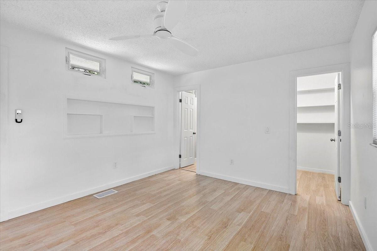 7147 LAGO ST — photo 21
