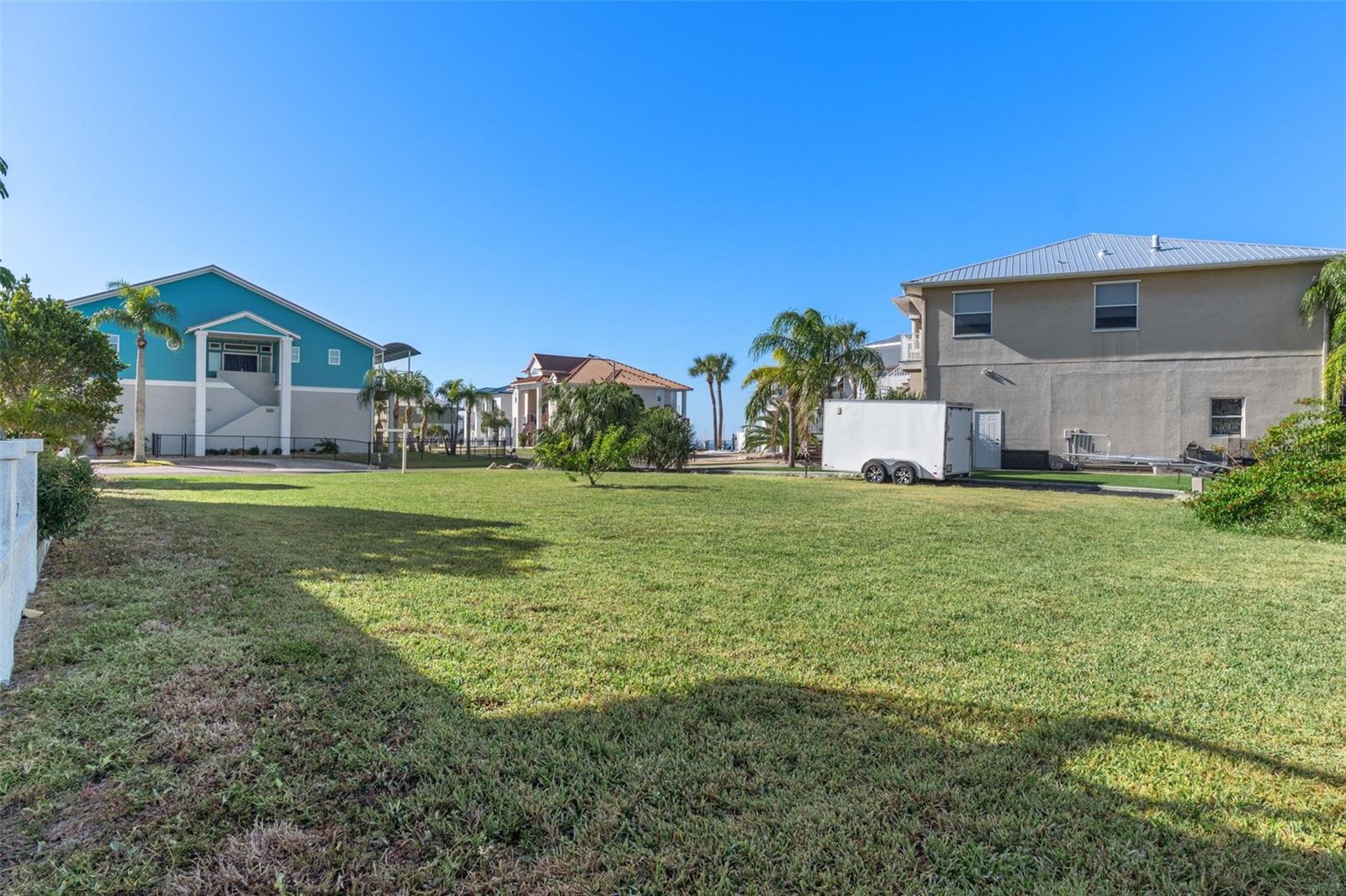 5889 BEVERLY DR — photo 16