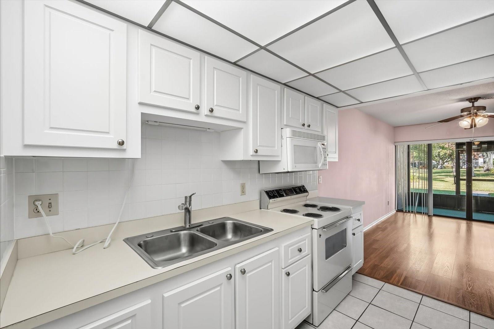 4910 BAY ST NE #105 — photo 7