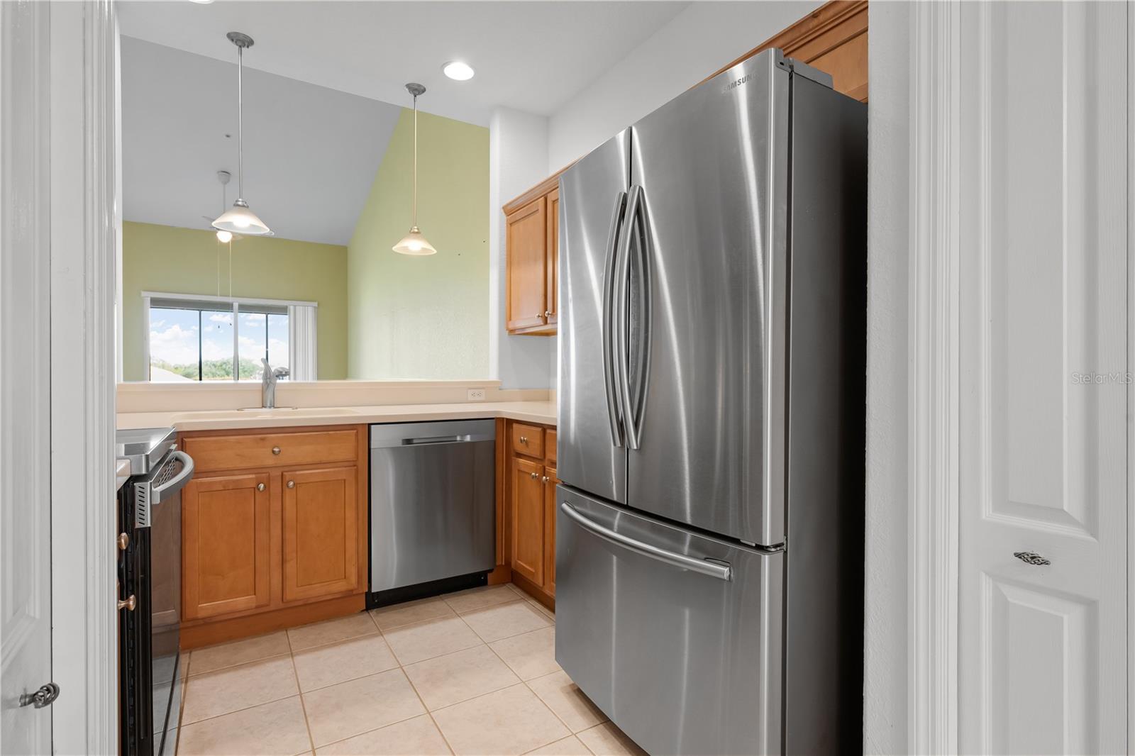915 FAIRWAYCOVE LN #204 — photo 15