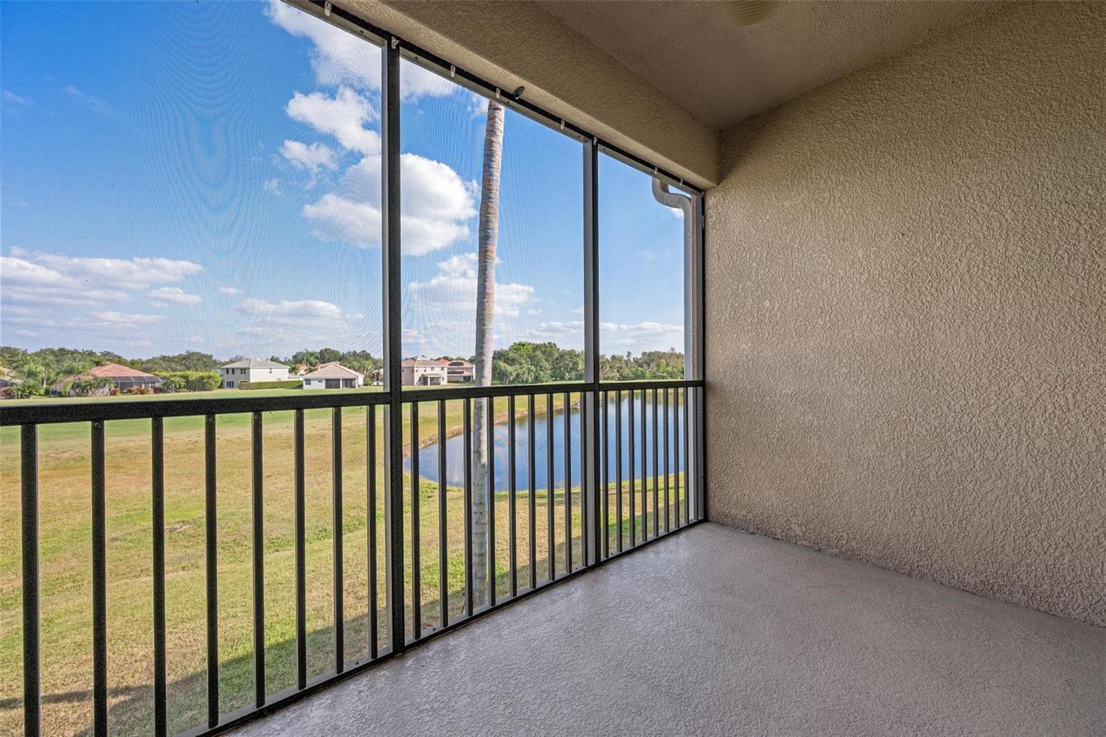 915 FAIRWAYCOVE LN #204 — photo 34