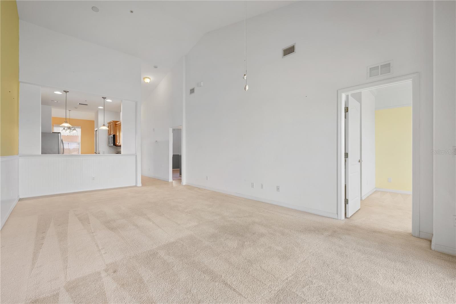 915 FAIRWAYCOVE LN #204 — photo 10